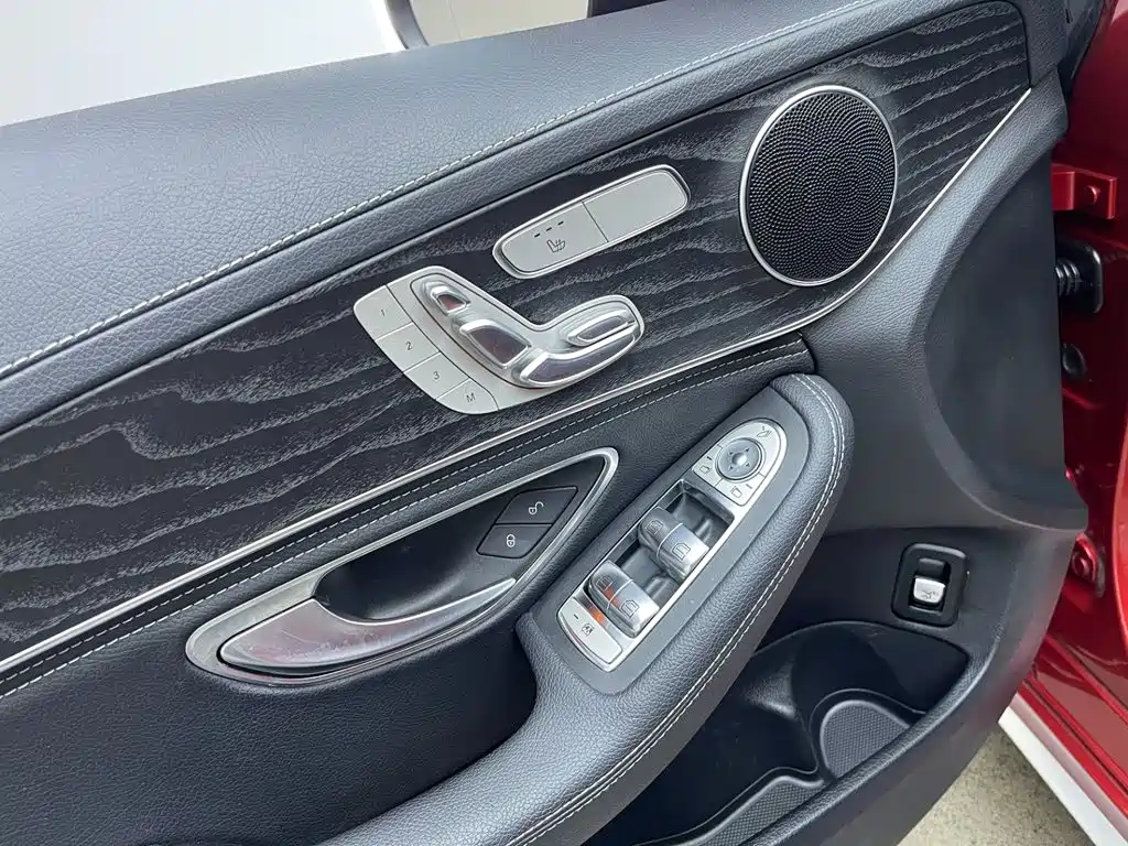 Mercedes-Benz C-Class — фото 11