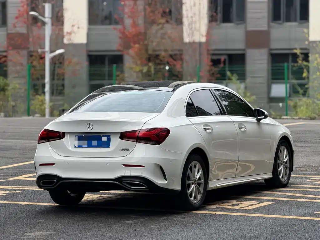 Mercedes-Benz A-Class — фото 9