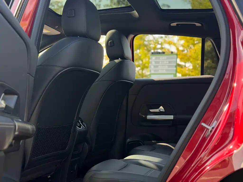 Mercedes-Benz GLA — фото 9