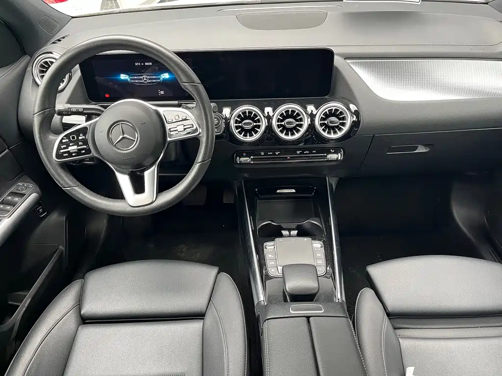 Mercedes-Benz GLA — фото 5
