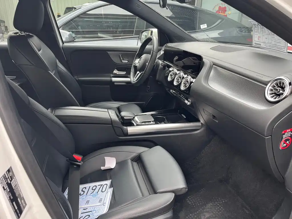 Mercedes-Benz GLA — фото 6