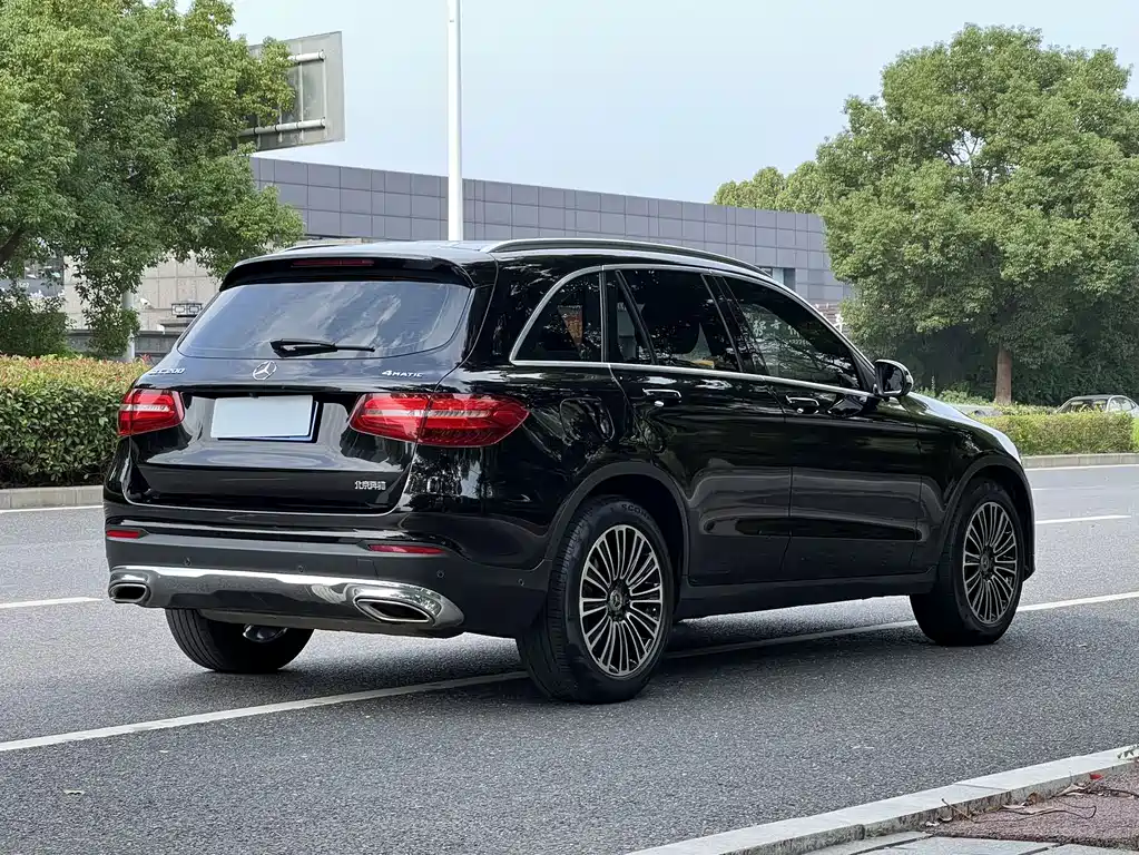 Mercedes-Benz GLC — фото 15