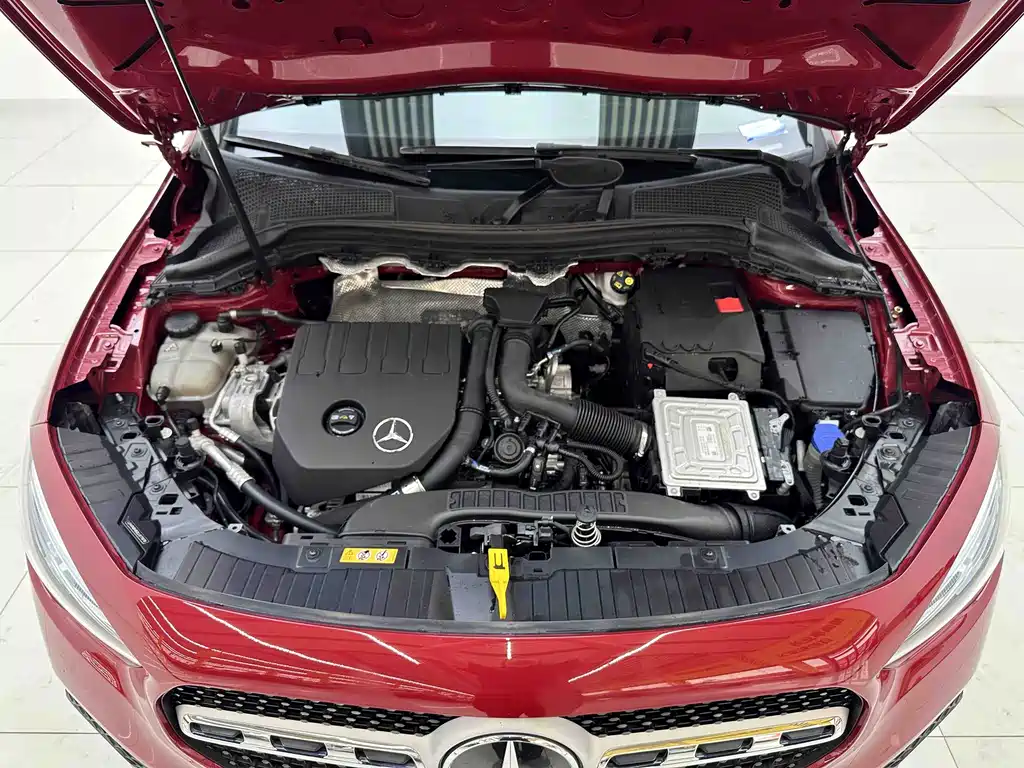 Mercedes-Benz GLA — фото 8
