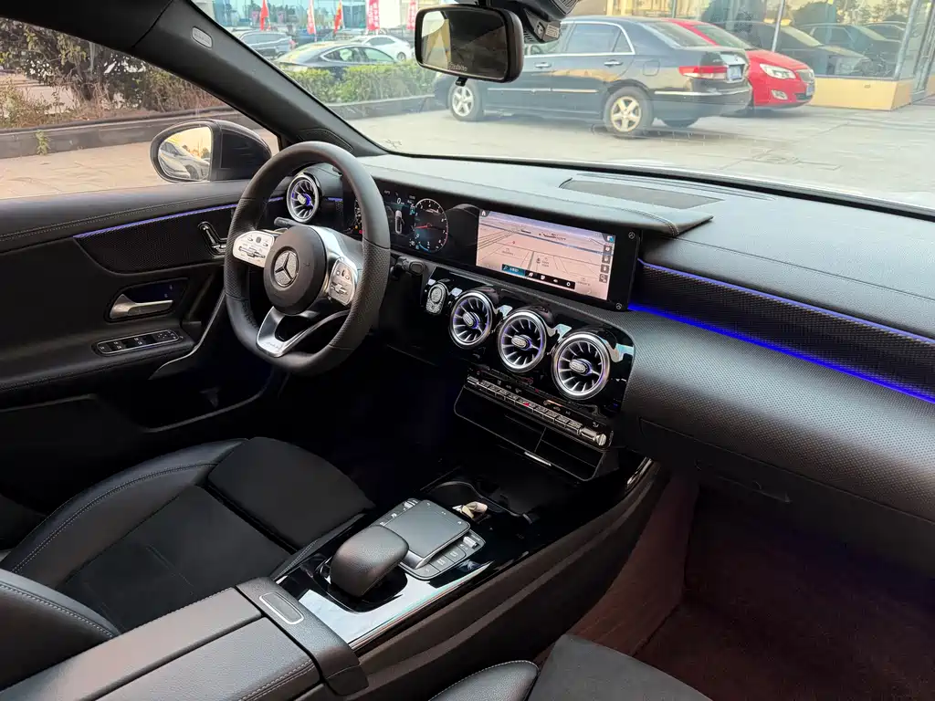 Mercedes-Benz A-Class — фото 14