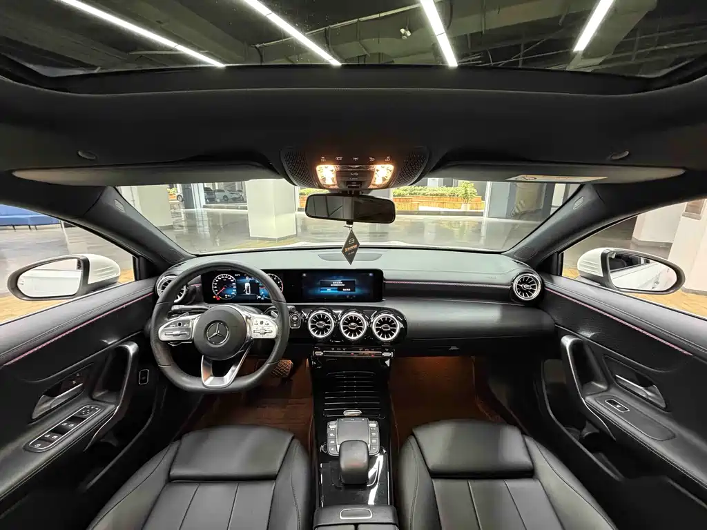 Mercedes-Benz A-Class — фото 18