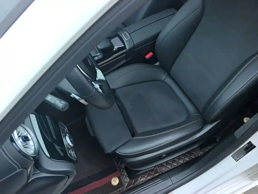 Mercedes-Benz A-Class — фото 14