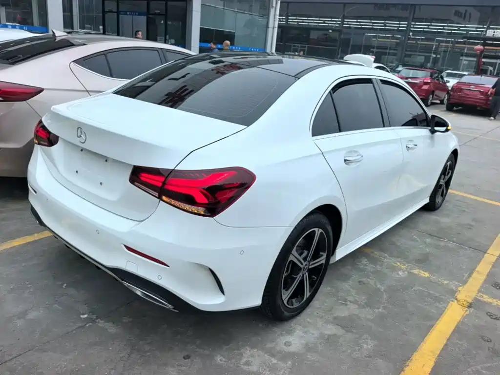 Mercedes-Benz A-Class — фото 6