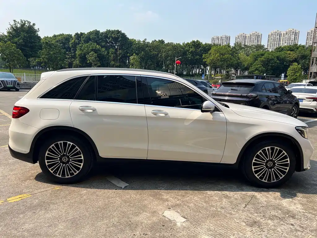Mercedes-Benz GLC — фото 14