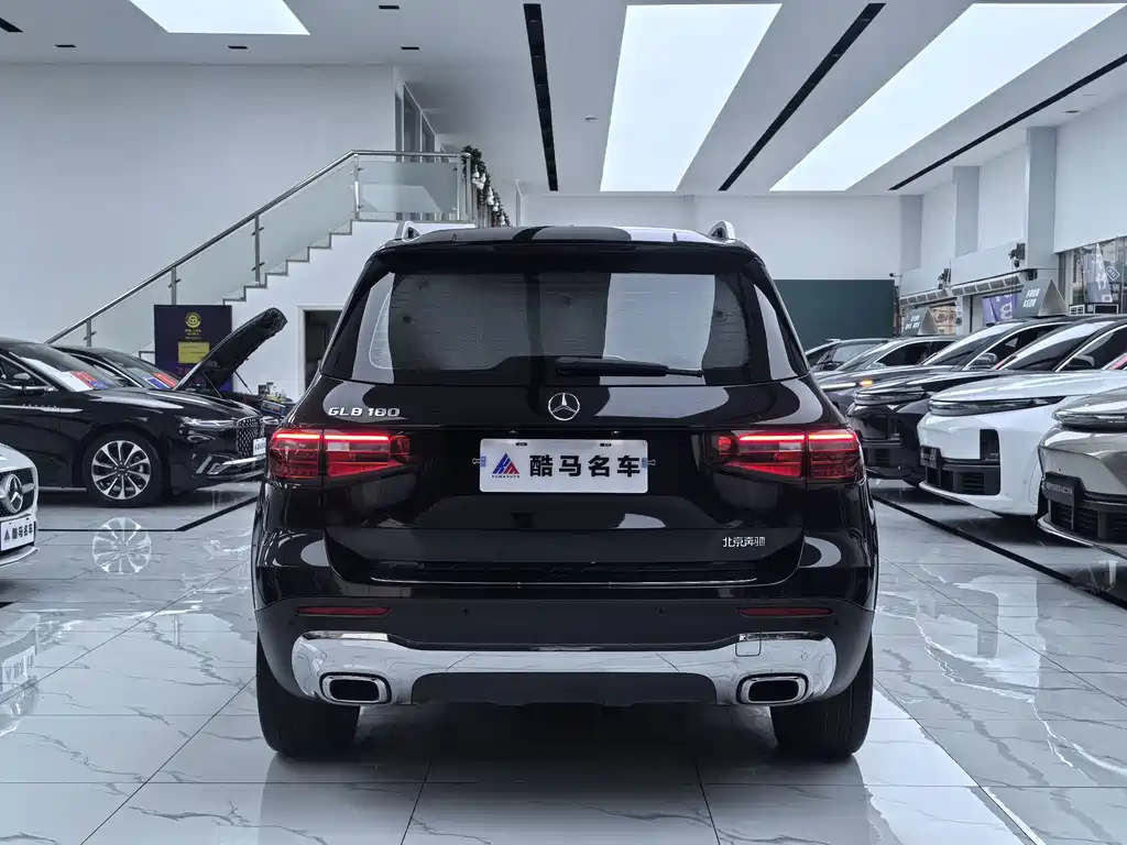 Mercedes-Benz GLB — фото 14