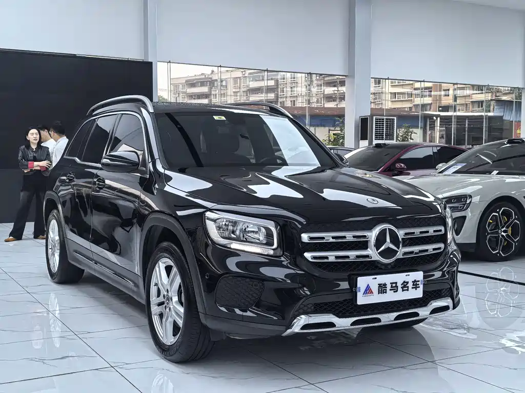 Mercedes-Benz GLB — фото 3