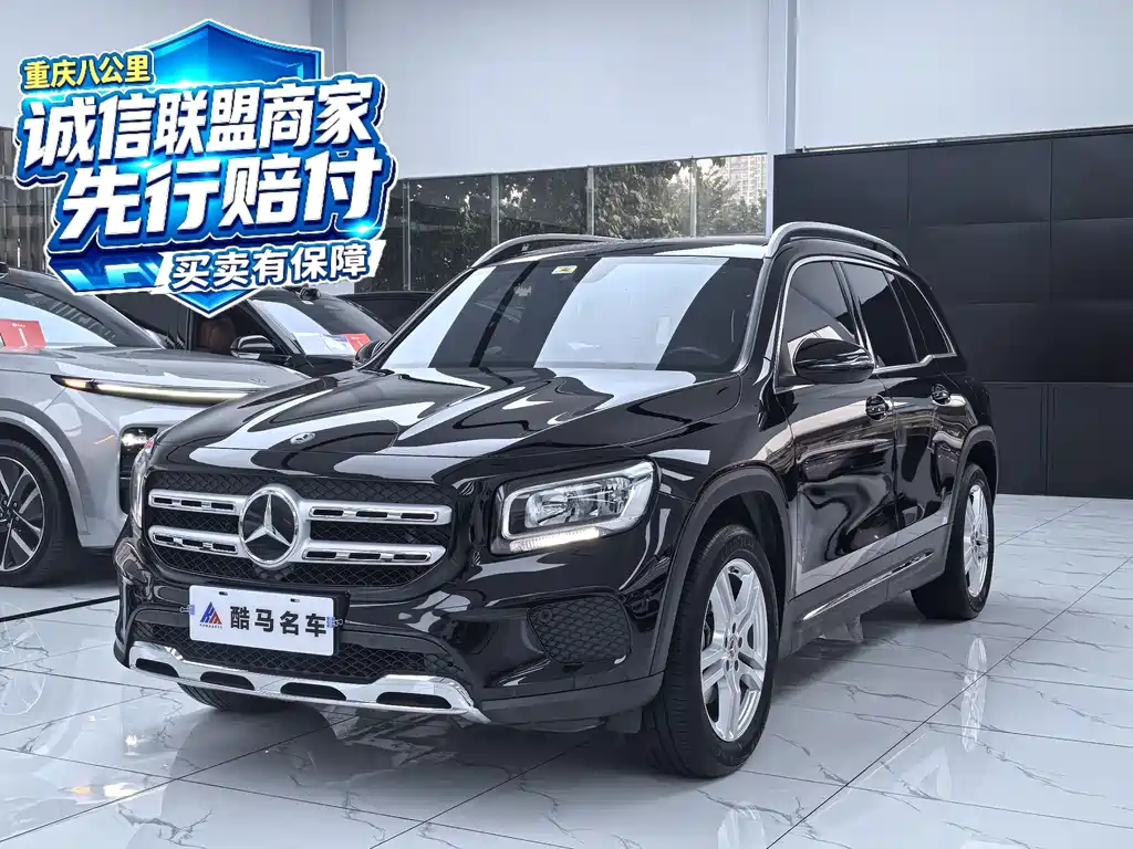 Mercedes-Benz GLB — фото 1