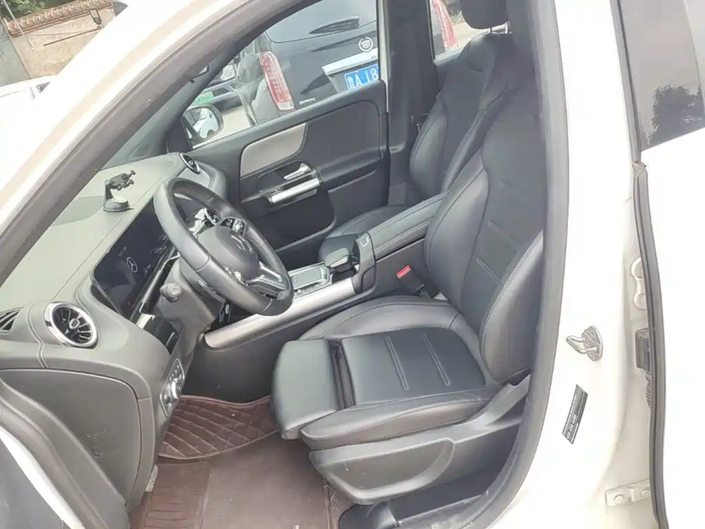 Mercedes-Benz GLA — фото 14