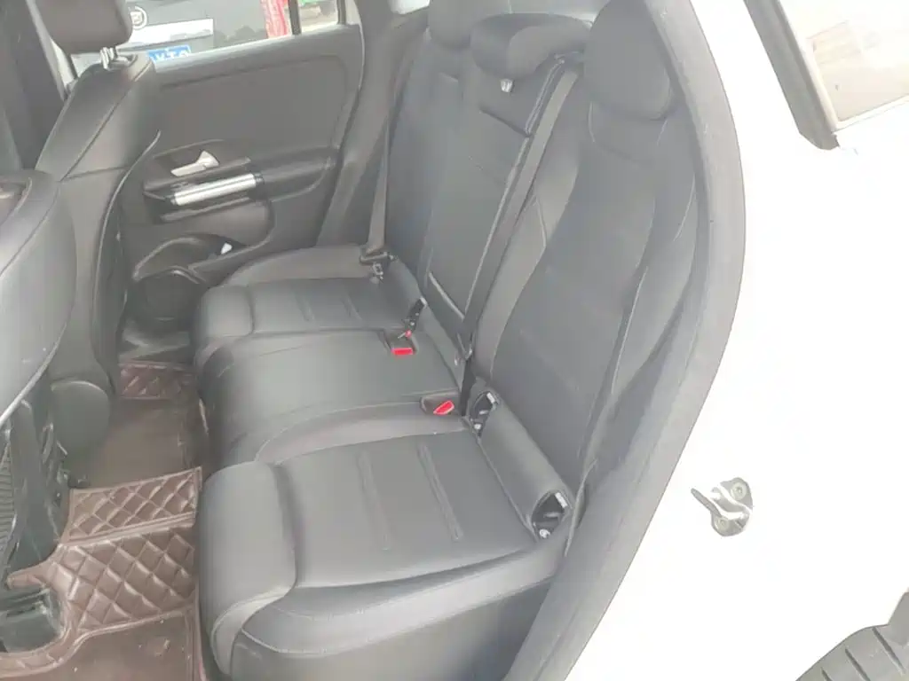 Mercedes-Benz GLA — фото 16