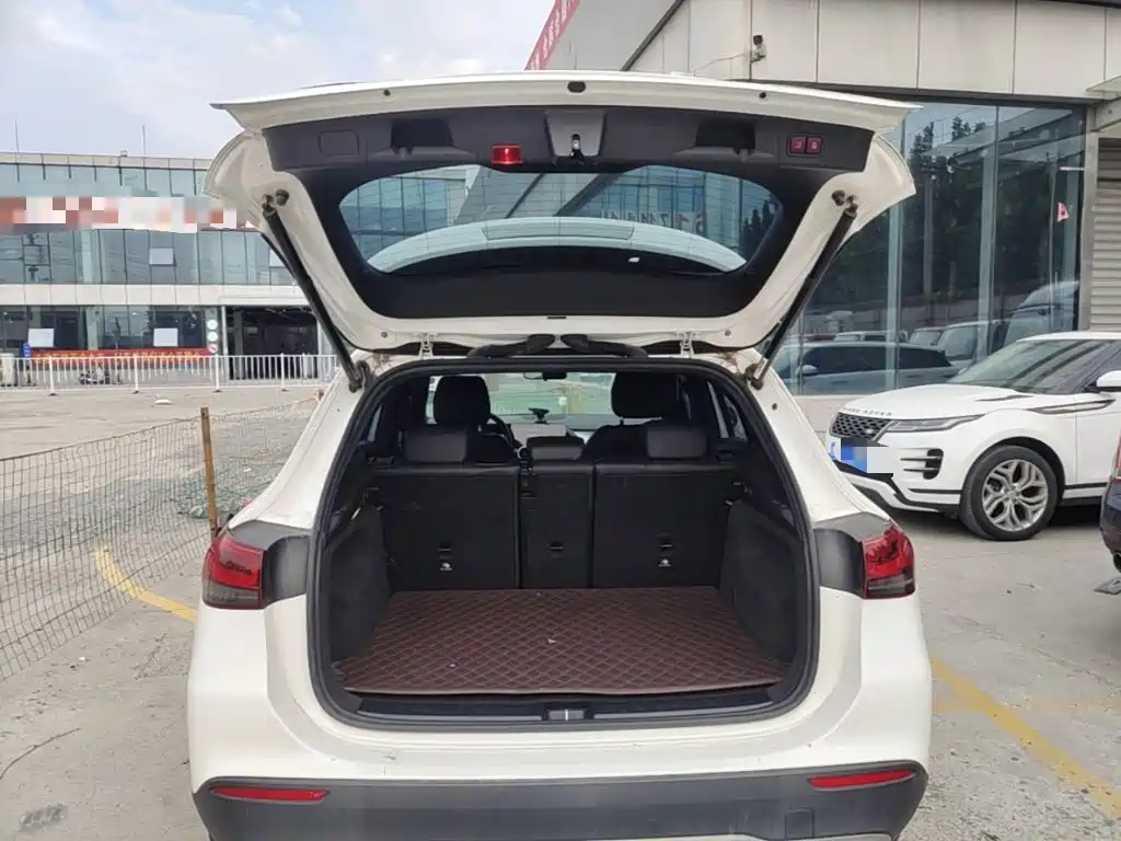 Mercedes-Benz GLA — фото 18