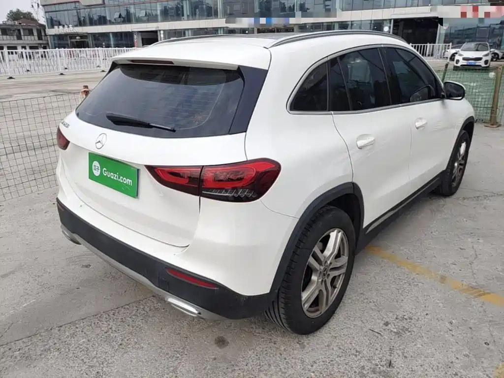 Mercedes-Benz GLA — фото 6