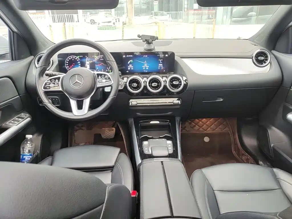Mercedes-Benz GLA — фото 9