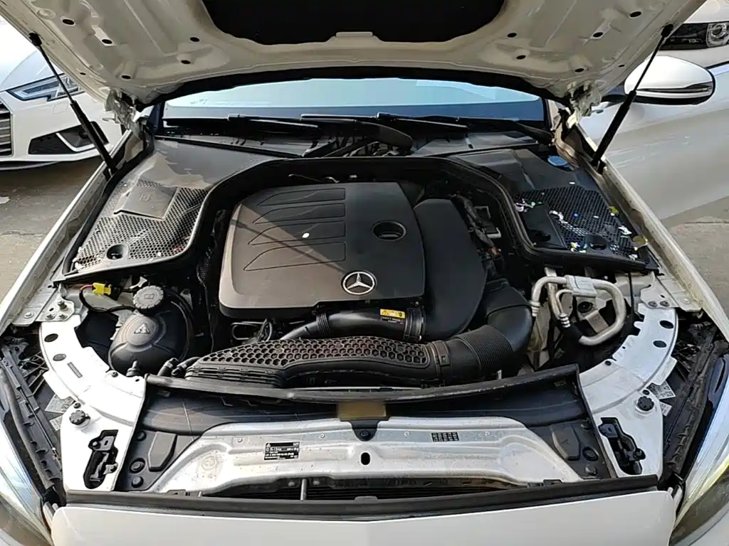 Mercedes-Benz C-Class — фото 19