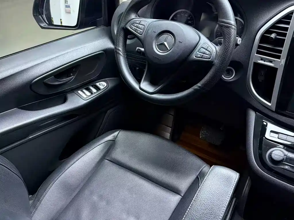 Mercedes-Benz Vito — фото 6