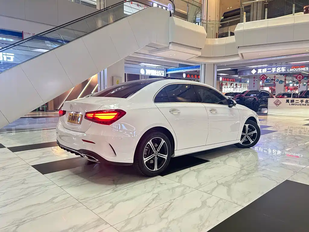 Mercedes-Benz A-Class — фото 9