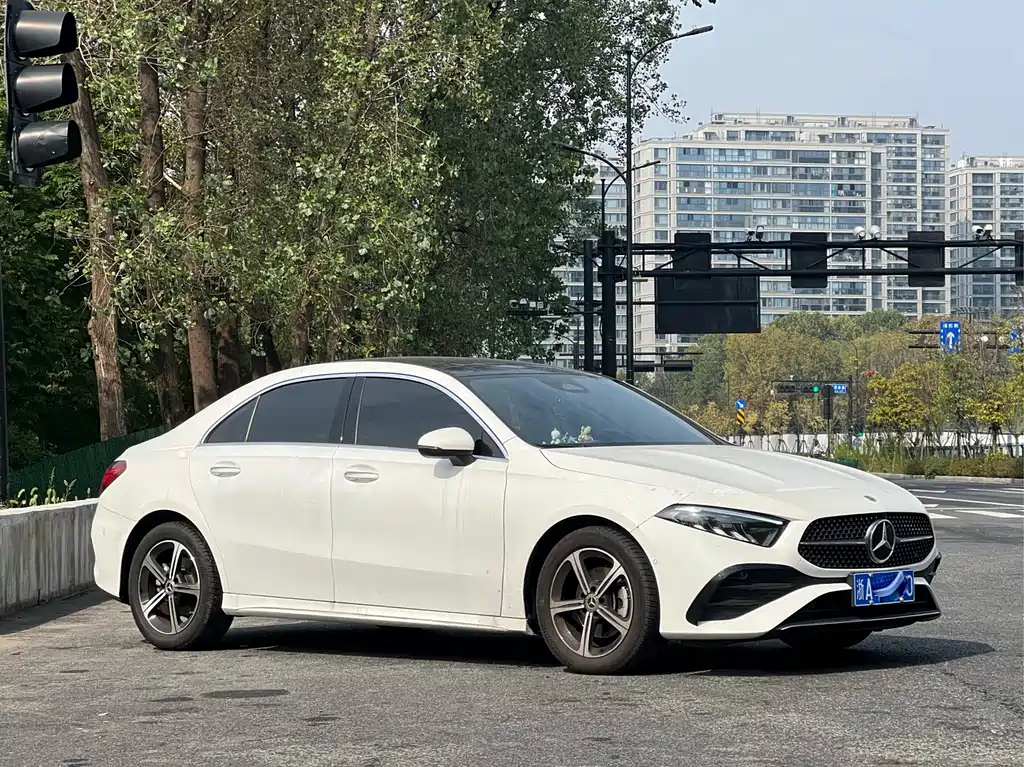Mercedes-Benz A-Class — фото 3