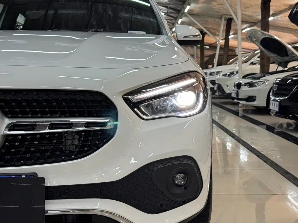 Mercedes-Benz GLA — фото 3