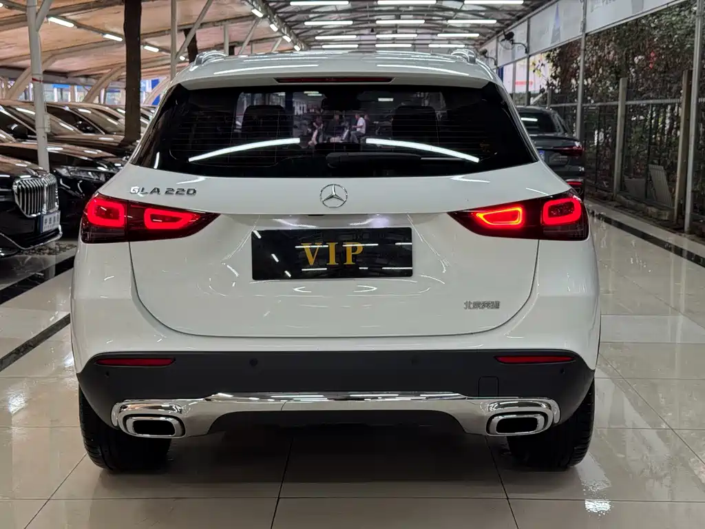 Mercedes-Benz GLA — фото 5