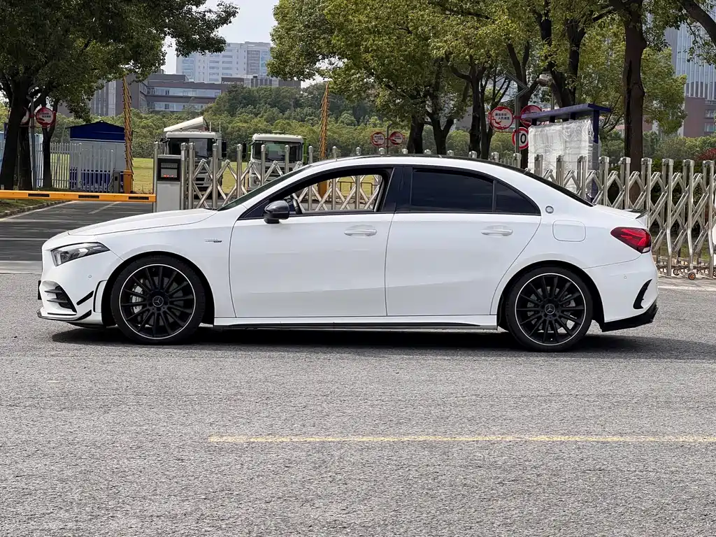 Mercedes-Benz A-Class AMG — фото 4
