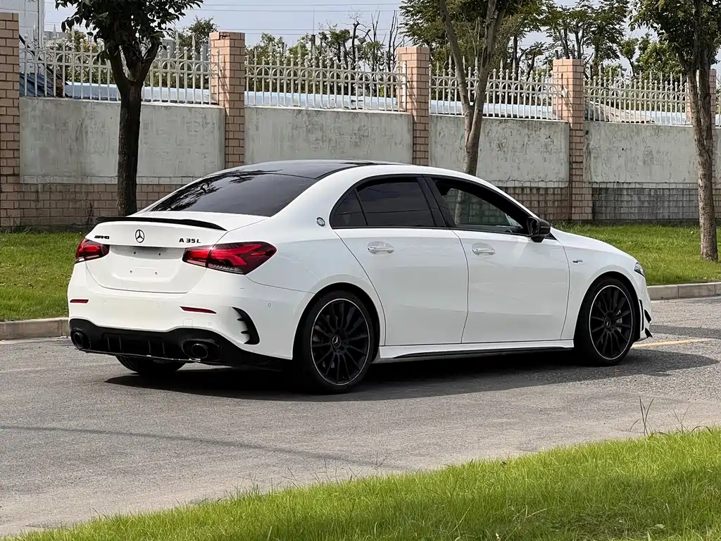 Mercedes-Benz A-Class AMG — фото 9