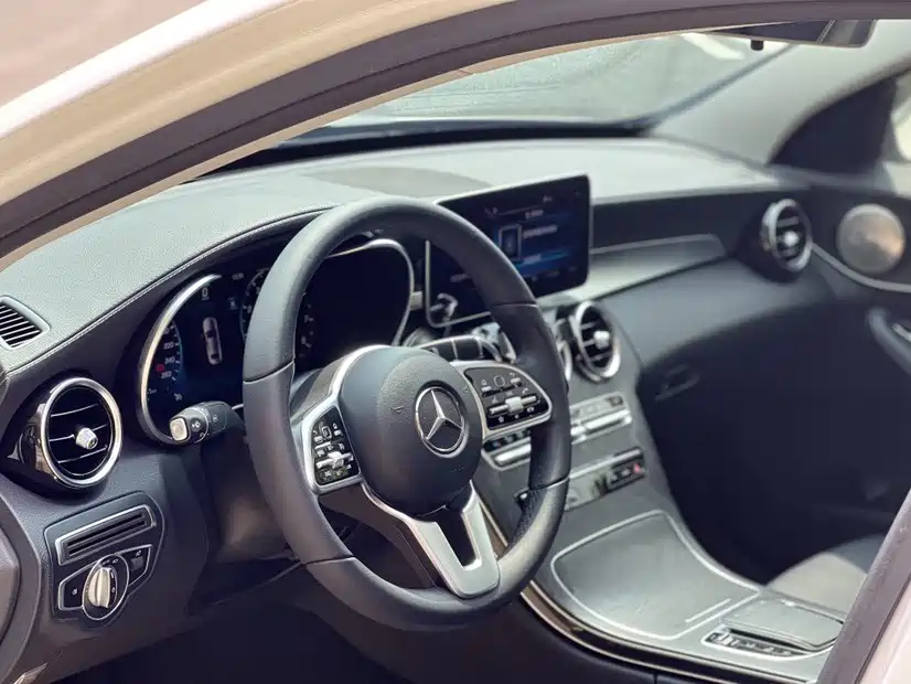 Mercedes-Benz C-Class — фото 9