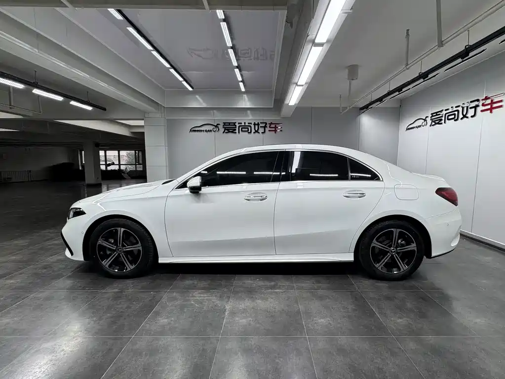 Mercedes-Benz A-Class — фото 4