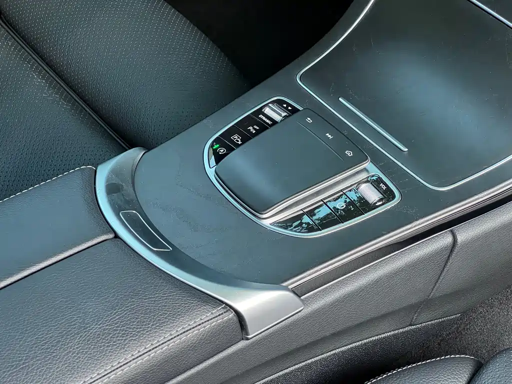 Mercedes-Benz C-Class — фото 10