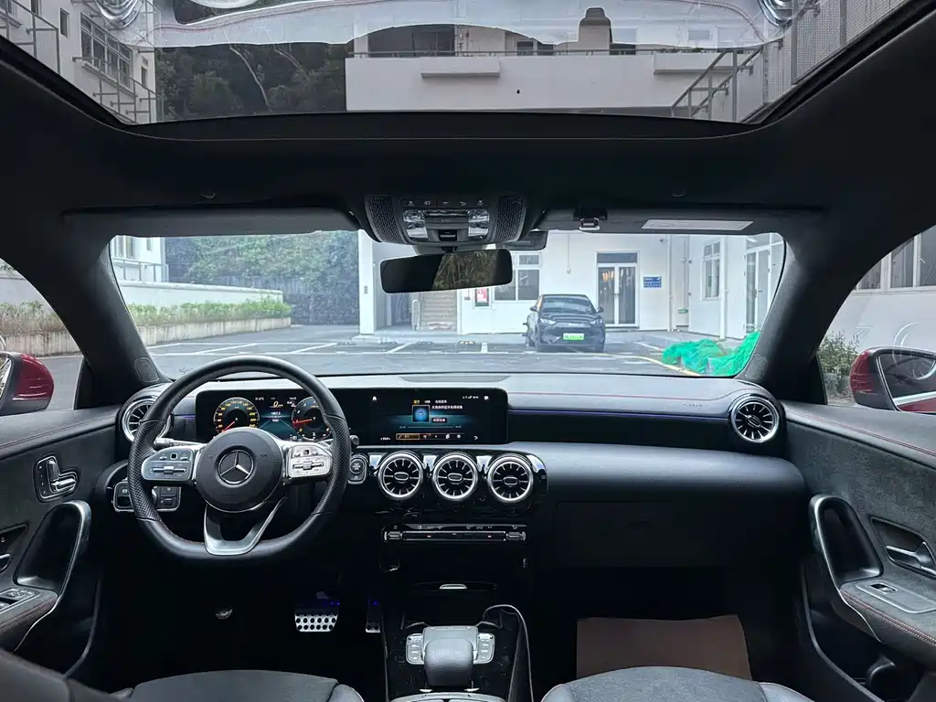Mercedes-Benz CLA (Import) — фото 14