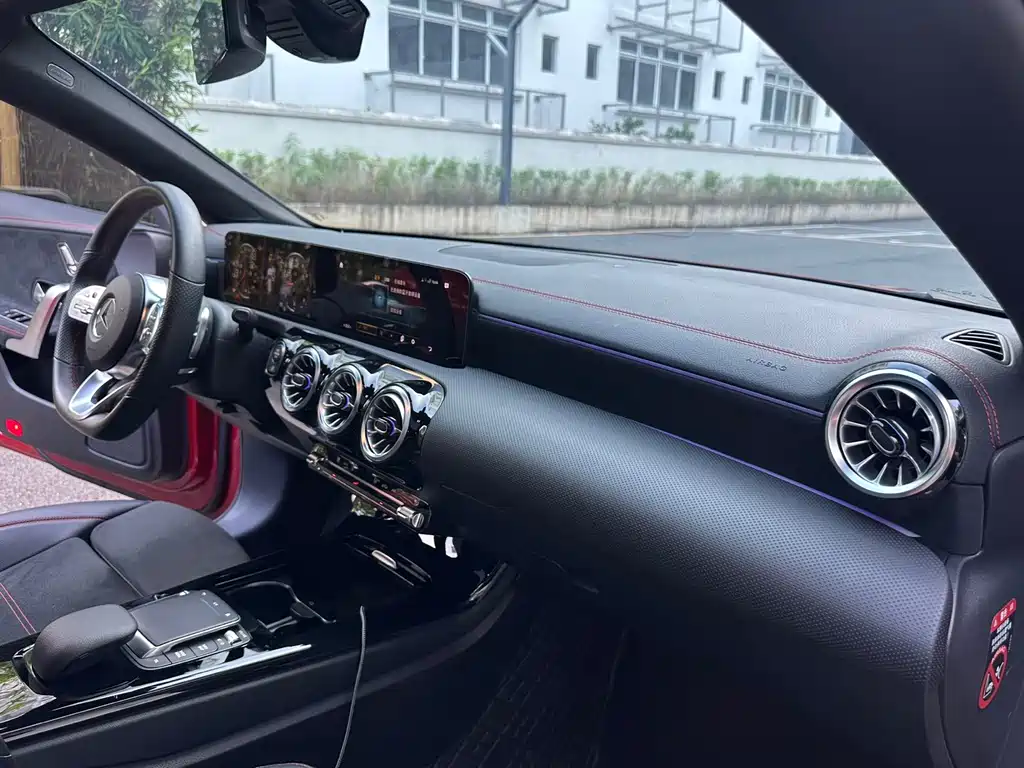 Mercedes-Benz CLA (Import) — фото 17