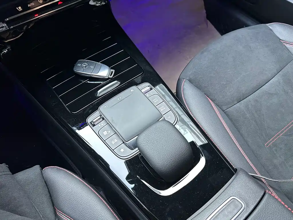 Mercedes-Benz CLA (Import) — фото 25