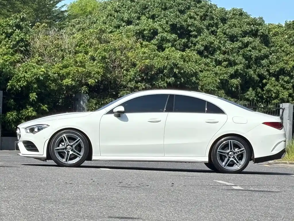 Mercedes-Benz CLA (Import) — фото 16