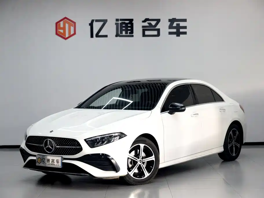 Mercedes-Benz A-Class — фото 1