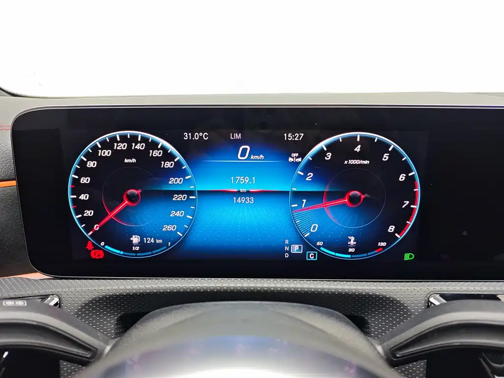 Mercedes-Benz CLA (Import) — фото 14