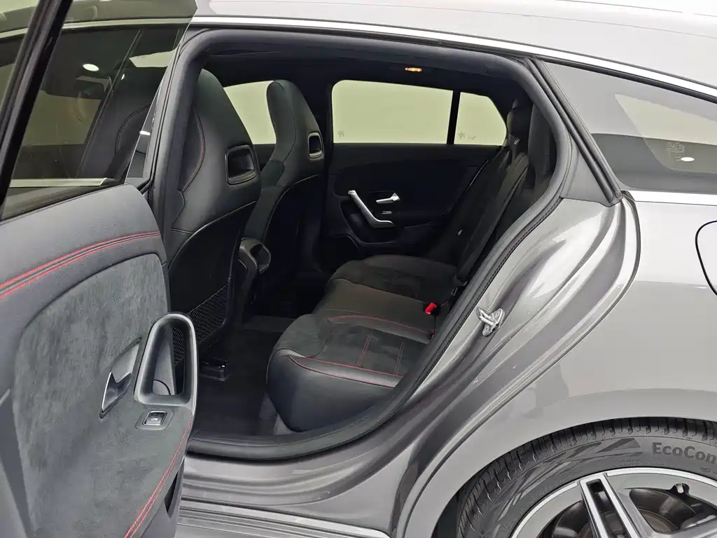 Mercedes-Benz CLA (Import) — фото 17