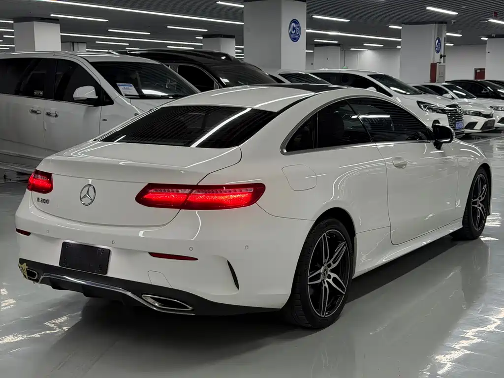 Mercedes-Benz E-Class (Import) — фото 5