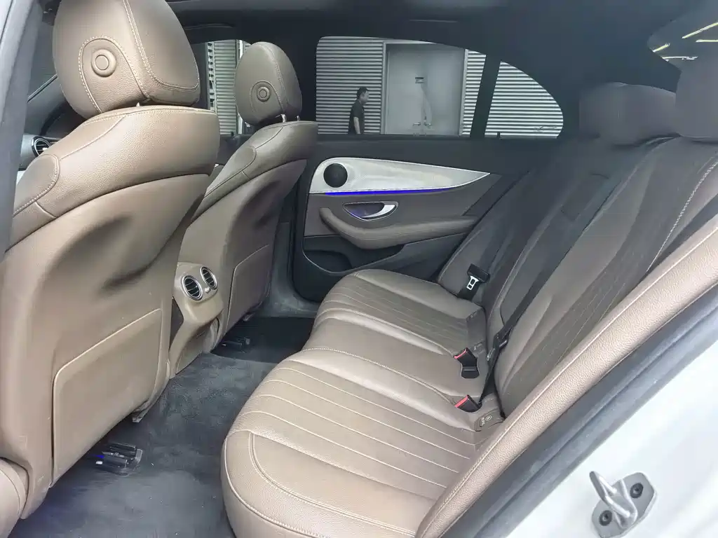 Mercedes-Benz E-Class (Import) — фото 15