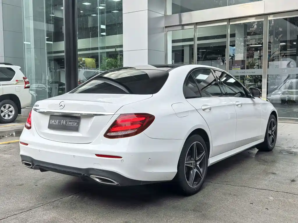 Mercedes-Benz E-Class (Import) — фото 7