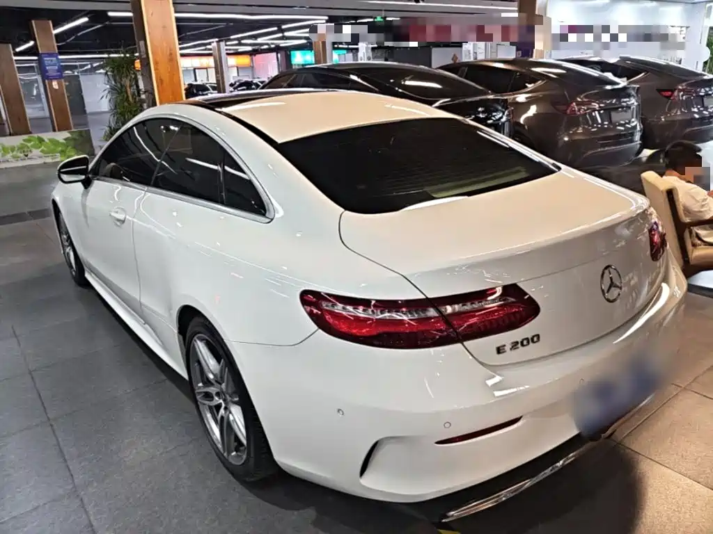 Mercedes-Benz E-Class (Import) — фото 4