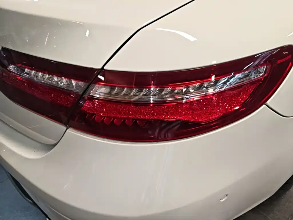 Mercedes-Benz E-Class (Import) — фото 7