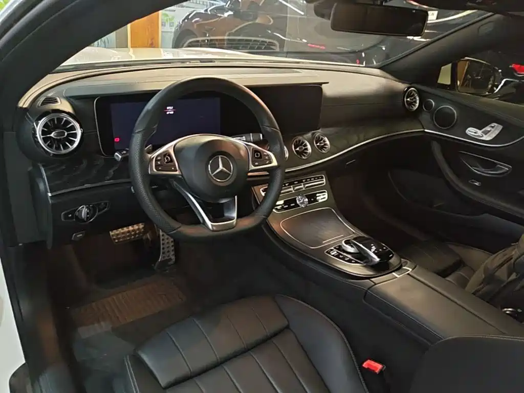 Mercedes-Benz E-Class (Import) — фото 9