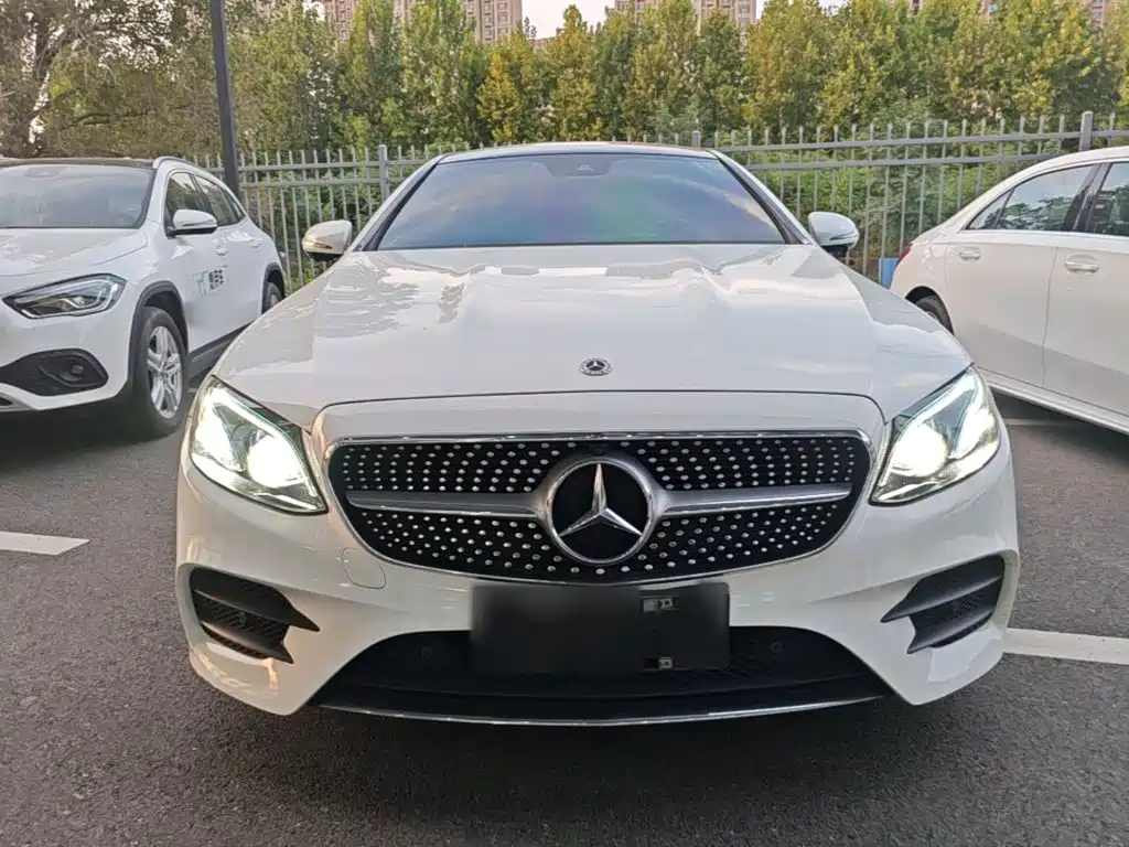 Mercedes-Benz E-Class (Import) — фото 2