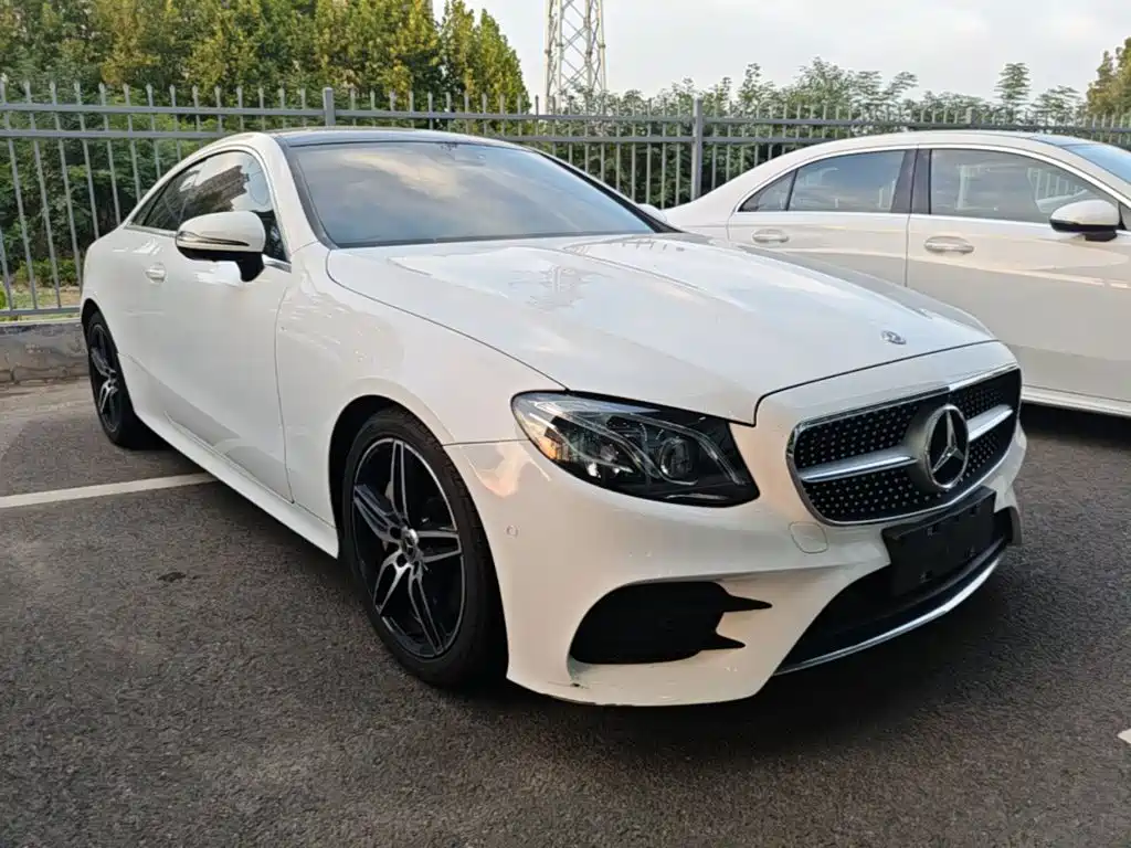 Mercedes-Benz E-Class (Import) — фото 21