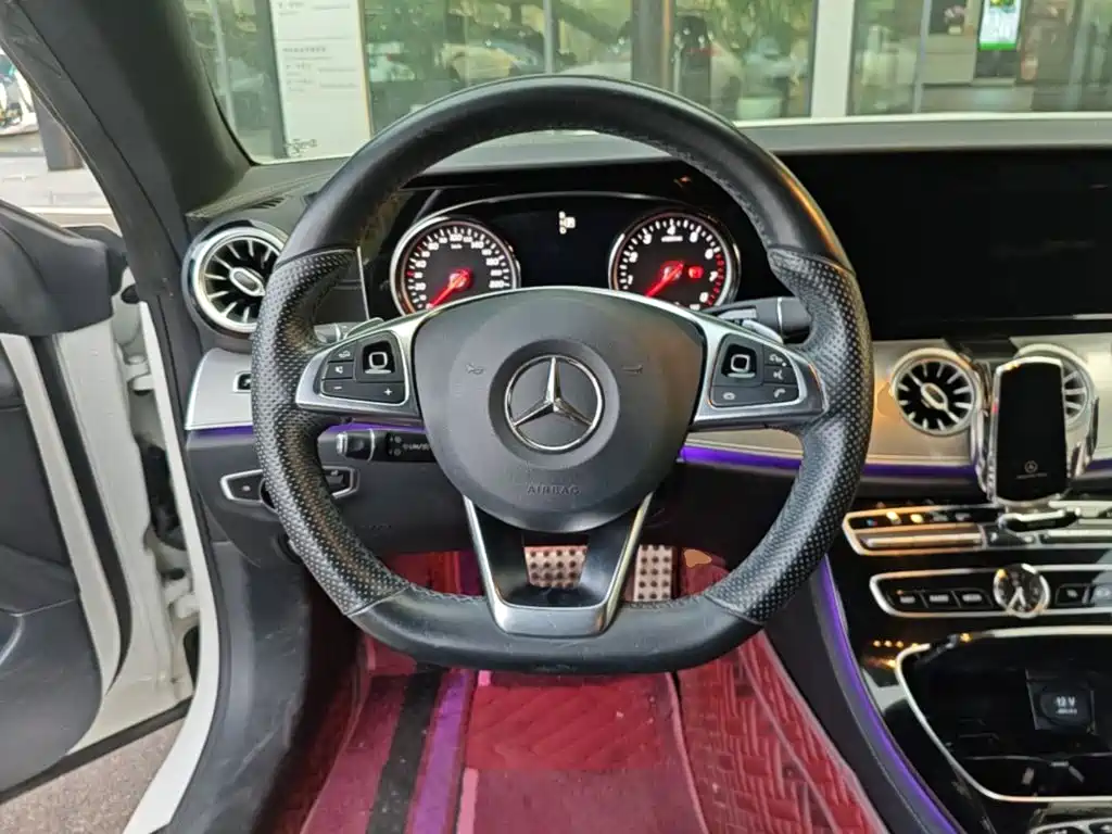 Mercedes-Benz E-Class (Import) — фото 6