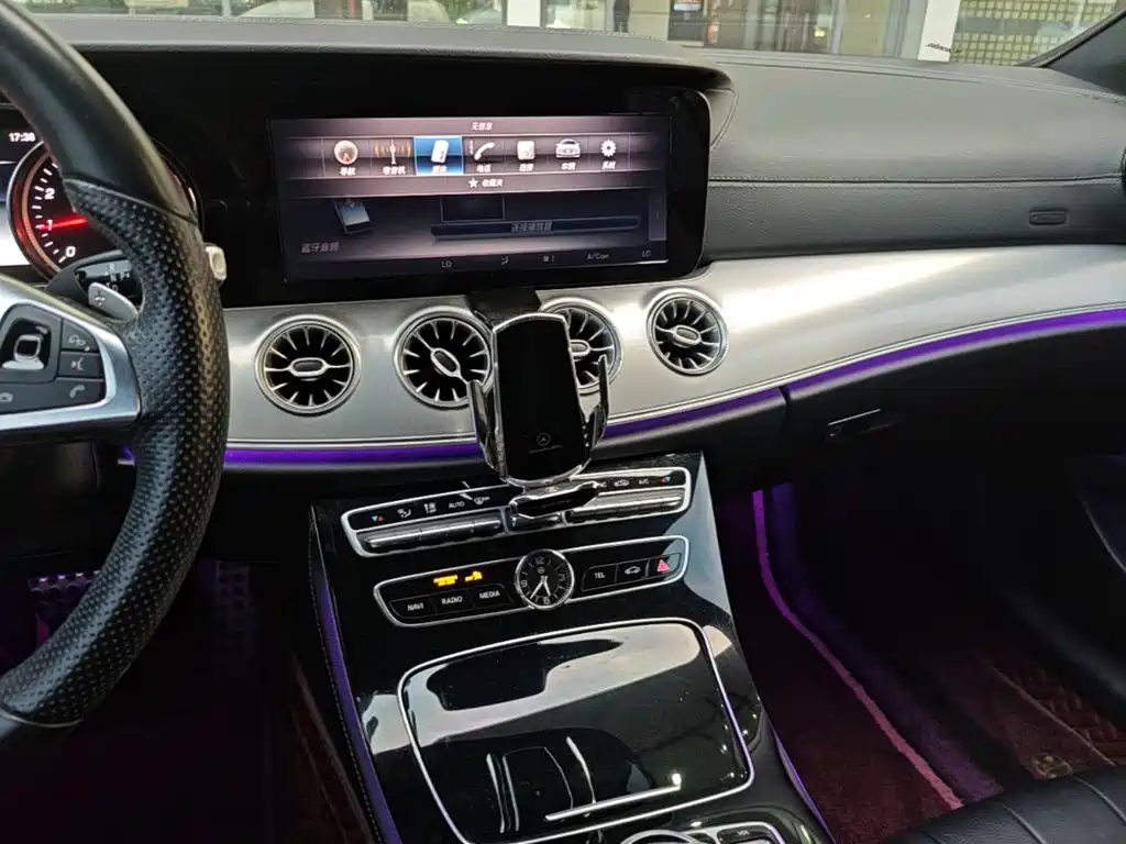 Mercedes-Benz E-Class (Import) — фото 8