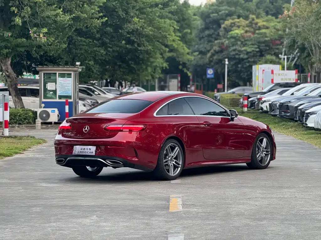 Mercedes-Benz E-Class (Import) — фото 4