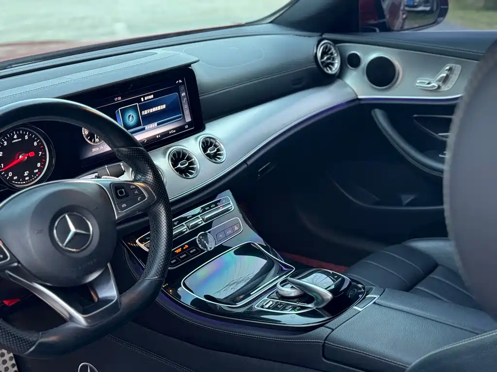 Mercedes-Benz E-Class (Import) — фото 7